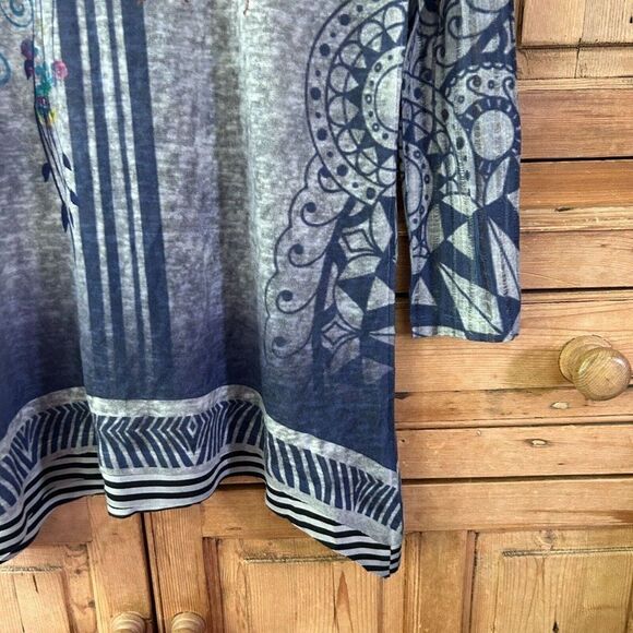 Variations Smallâ / Medium PrintedâBlue Gray Tunic Blouse Top - Picture 6 of 13